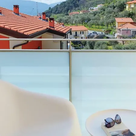 Two-bedroom In Lerici